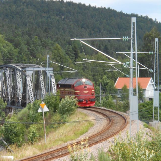 Fra brua i Froland