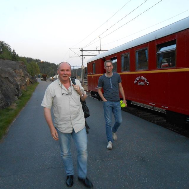 To representanter fra Jernbanemuseet på Hamar