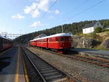Toget til Simonstad står i spor 1.